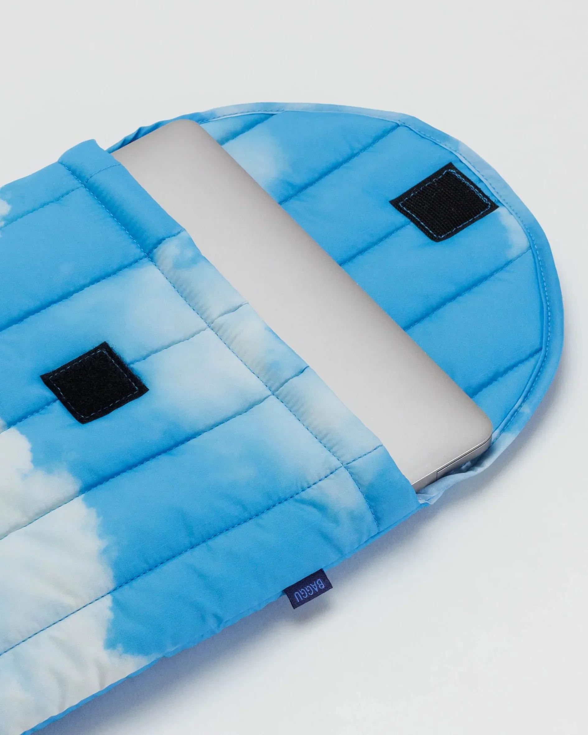 Baggu Puffy Laptop Sleeve 16in