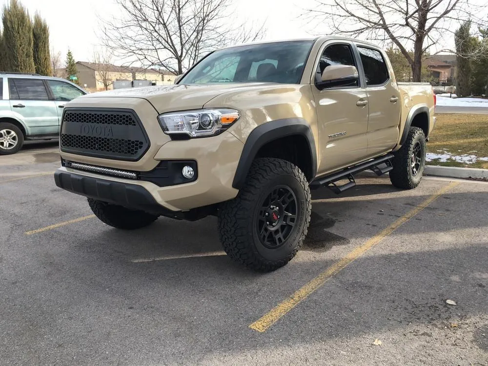 Cali Raised 2016-2023 Toyota Tacoma 32" Lower Bumper Flush Slim Light Bar Mounting Brackets