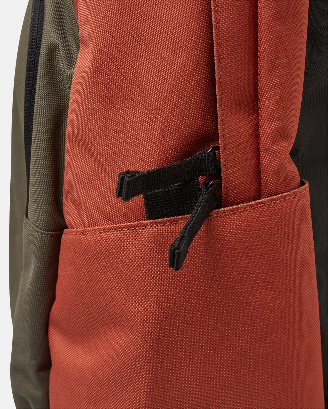 Estate Backpack IV - Cinnabar