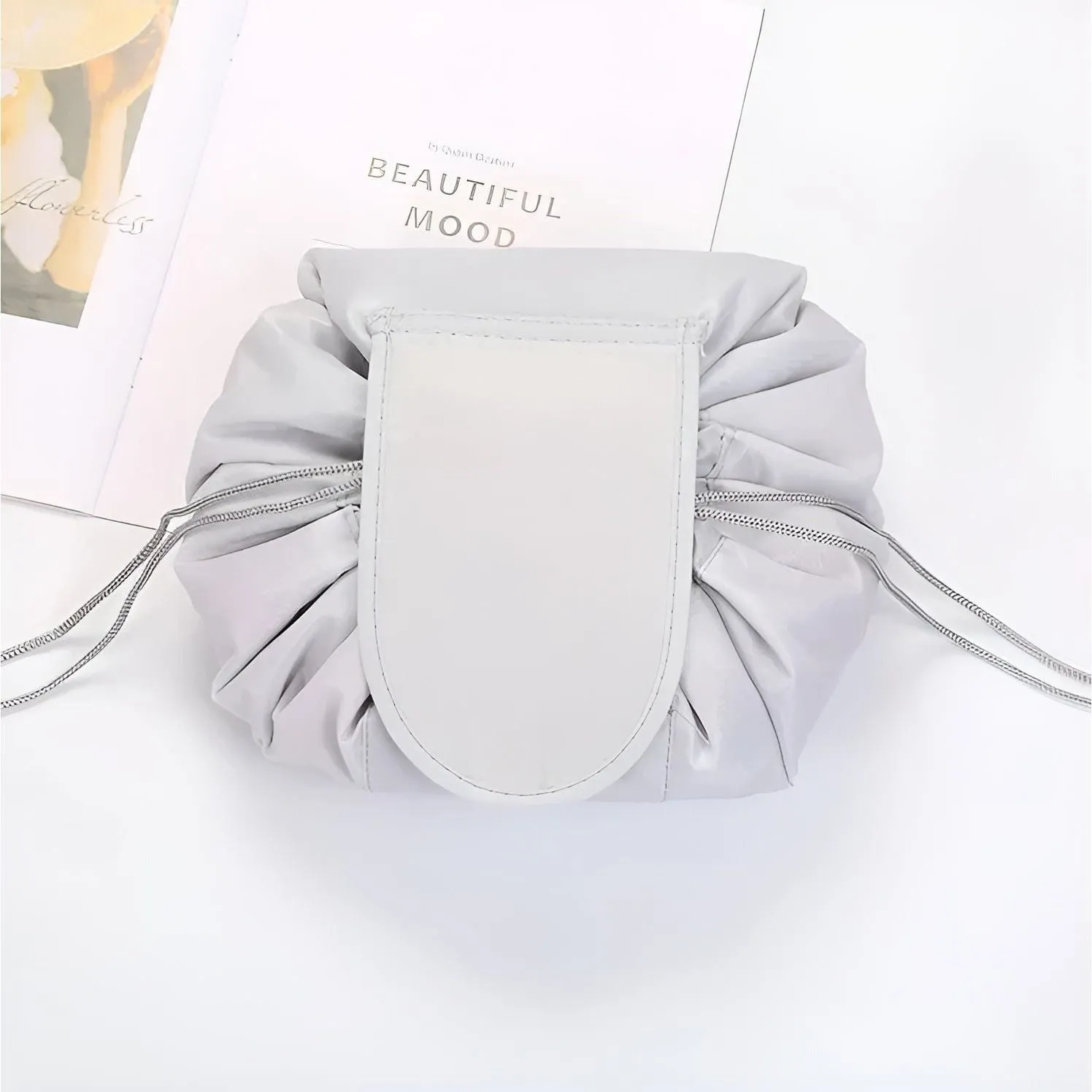 Glam Pouch - Tragbarer Kordelzug-Makeup-Organizer