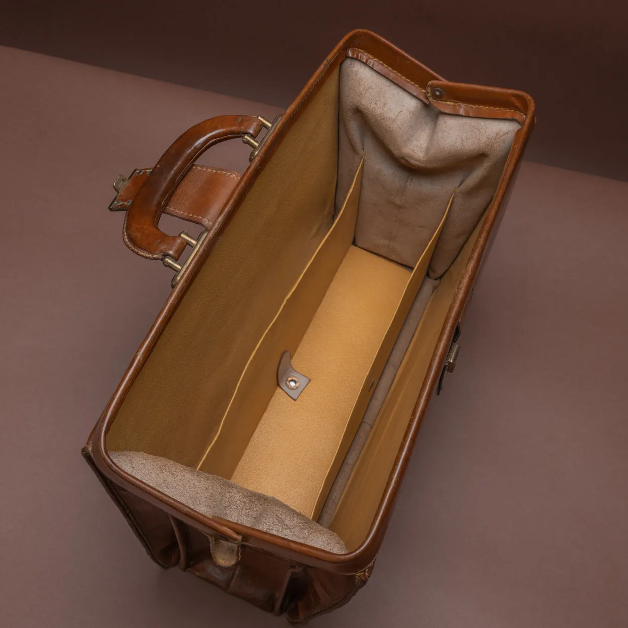 Mid Tan Leather Top Frame Briefcase