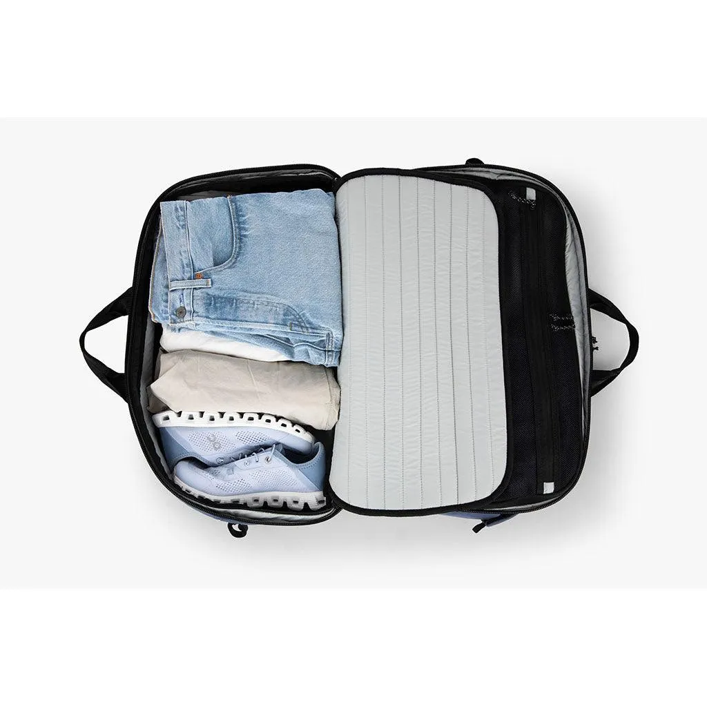 Pakt One Travel Duffel v2
