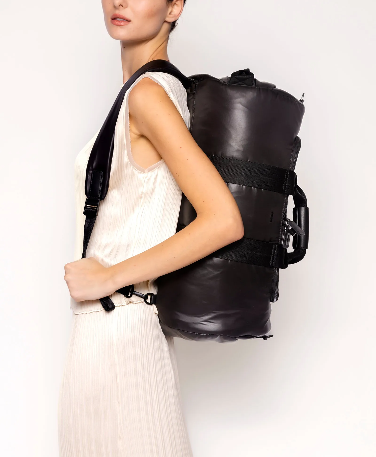 SAMPLE SALE (Mint) Remus