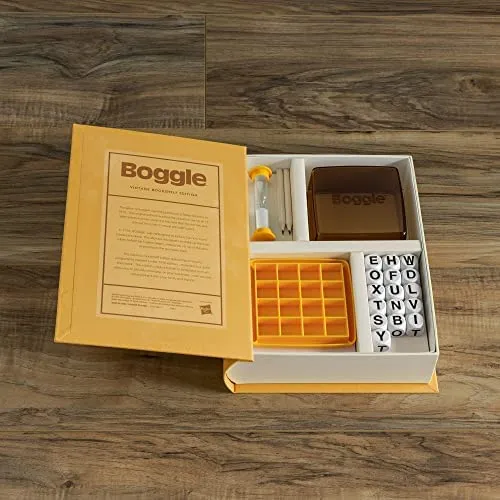 WS Game Co. Boggle - Vintage Bookshelf Edition